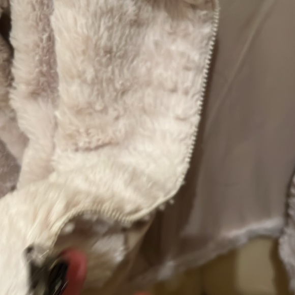 Patagonia Fur Jacket - Picture 11 of 13